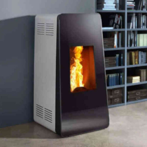 Stufa a Pellet Montegrappa 15 KW con riv. Life Nero IDRO